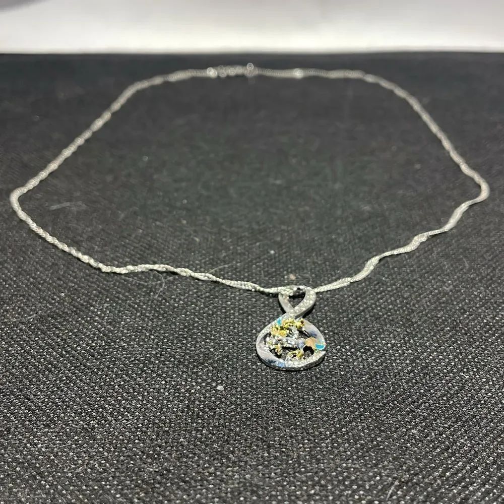 Unicorn pendent necklace